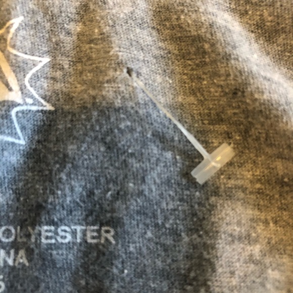 BatMan 🦇 Hi-Lo T-shirt with Retro Logo - Picture 6 of 6